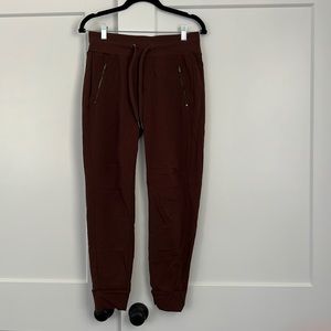 Athleta Trekkie hiking joggers